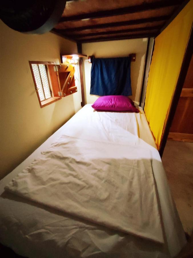 Albergue Raindance Santa Cruz Exterior foto