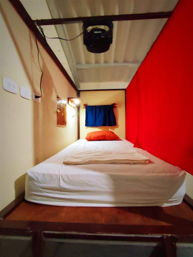Albergue Raindance Santa Cruz Exterior foto