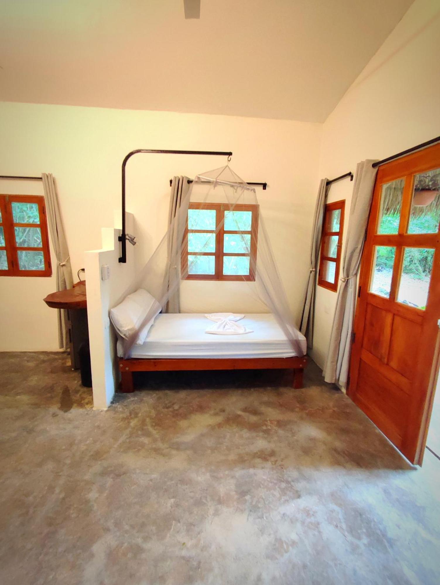 Albergue Raindance Santa Cruz Exterior foto